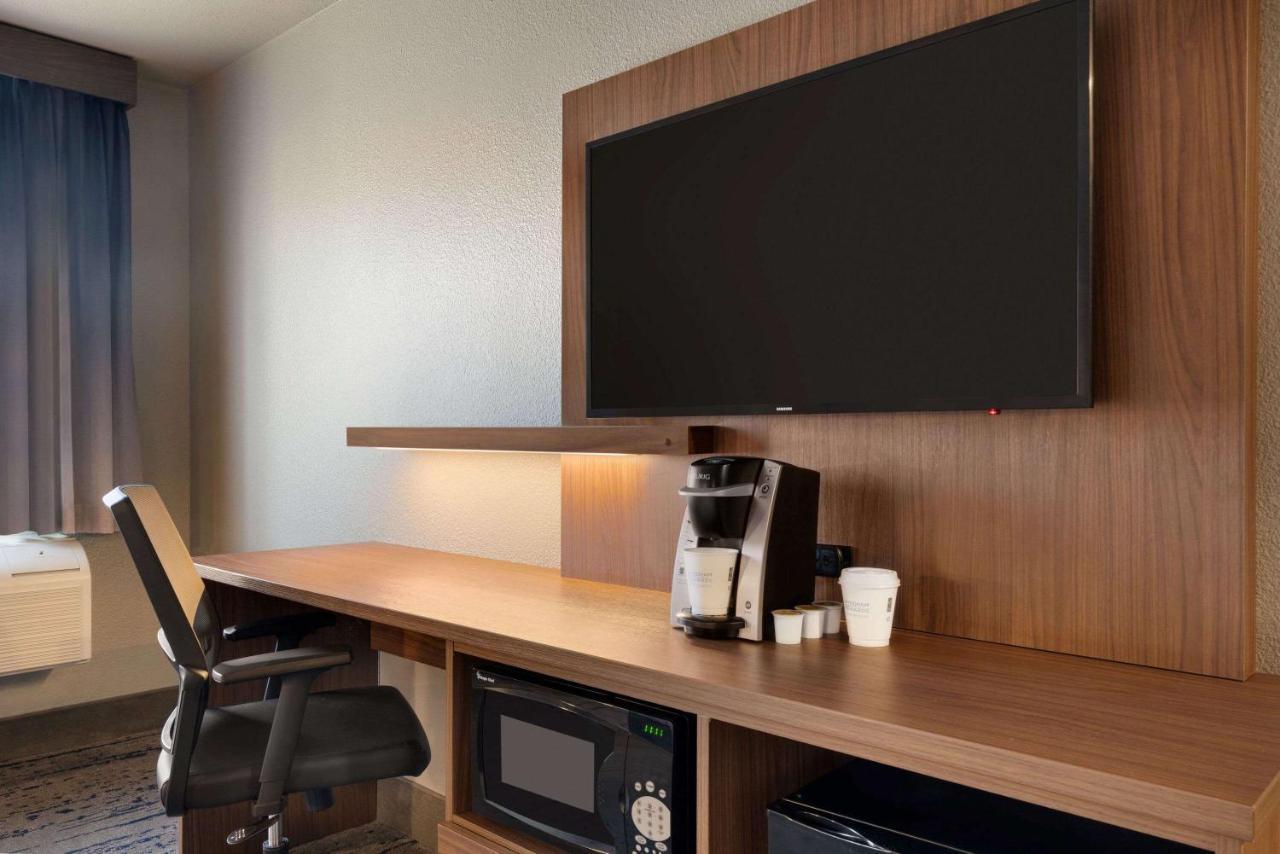 La Quinta Inn & Suites By Wyndham Springfield Luaran gambar