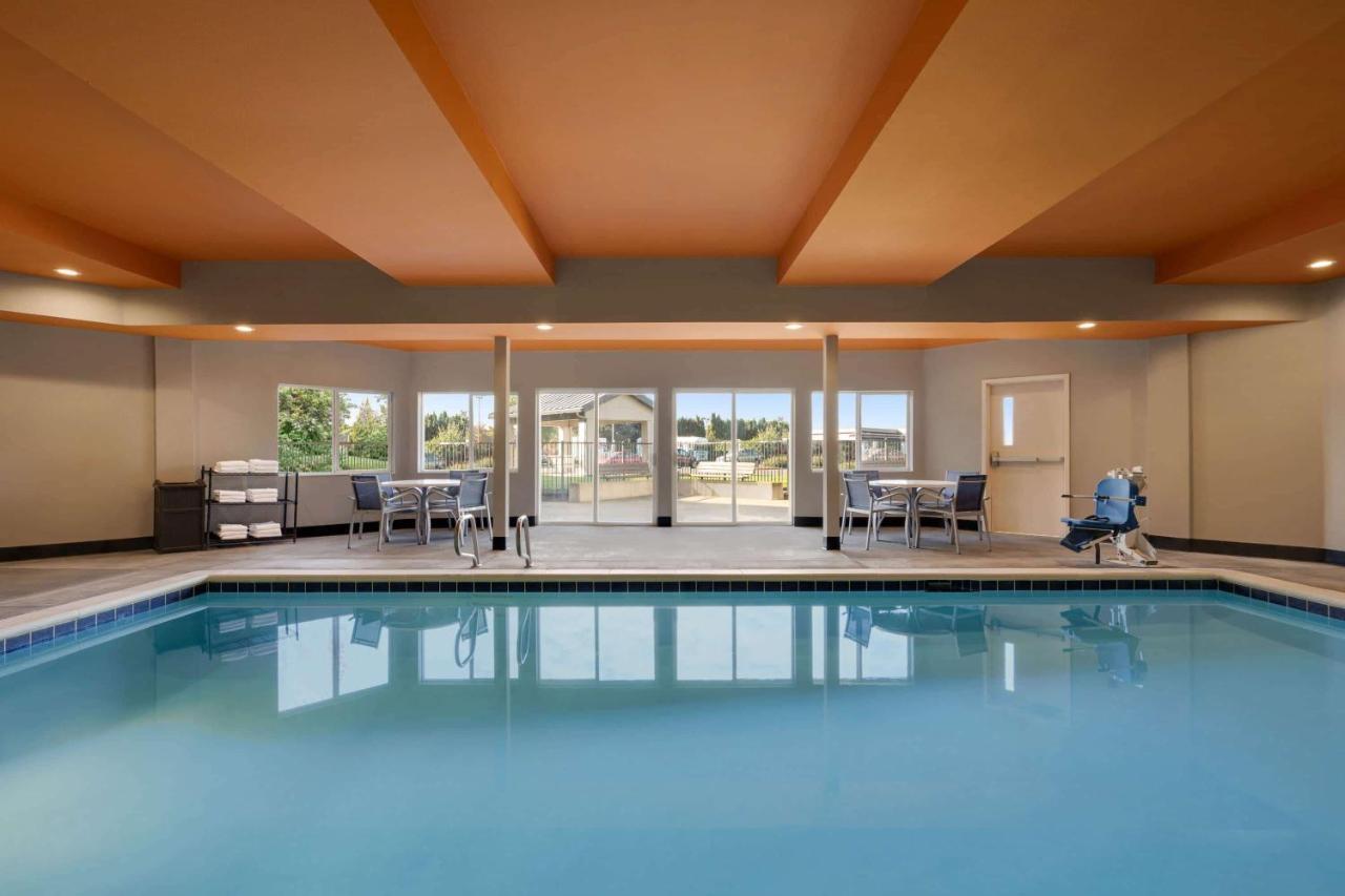 La Quinta Inn & Suites By Wyndham Springfield Luaran gambar