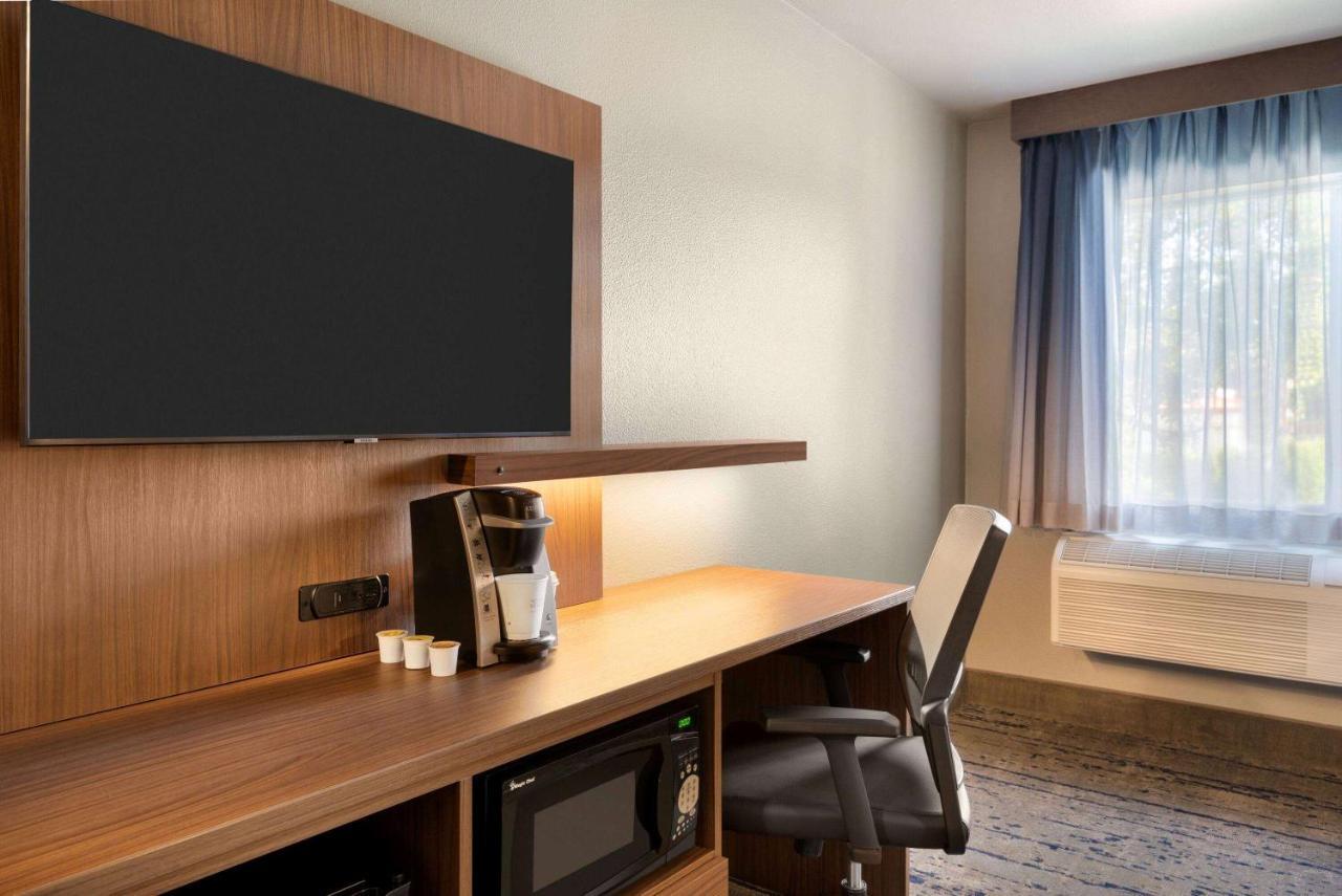 La Quinta Inn & Suites By Wyndham Springfield Luaran gambar