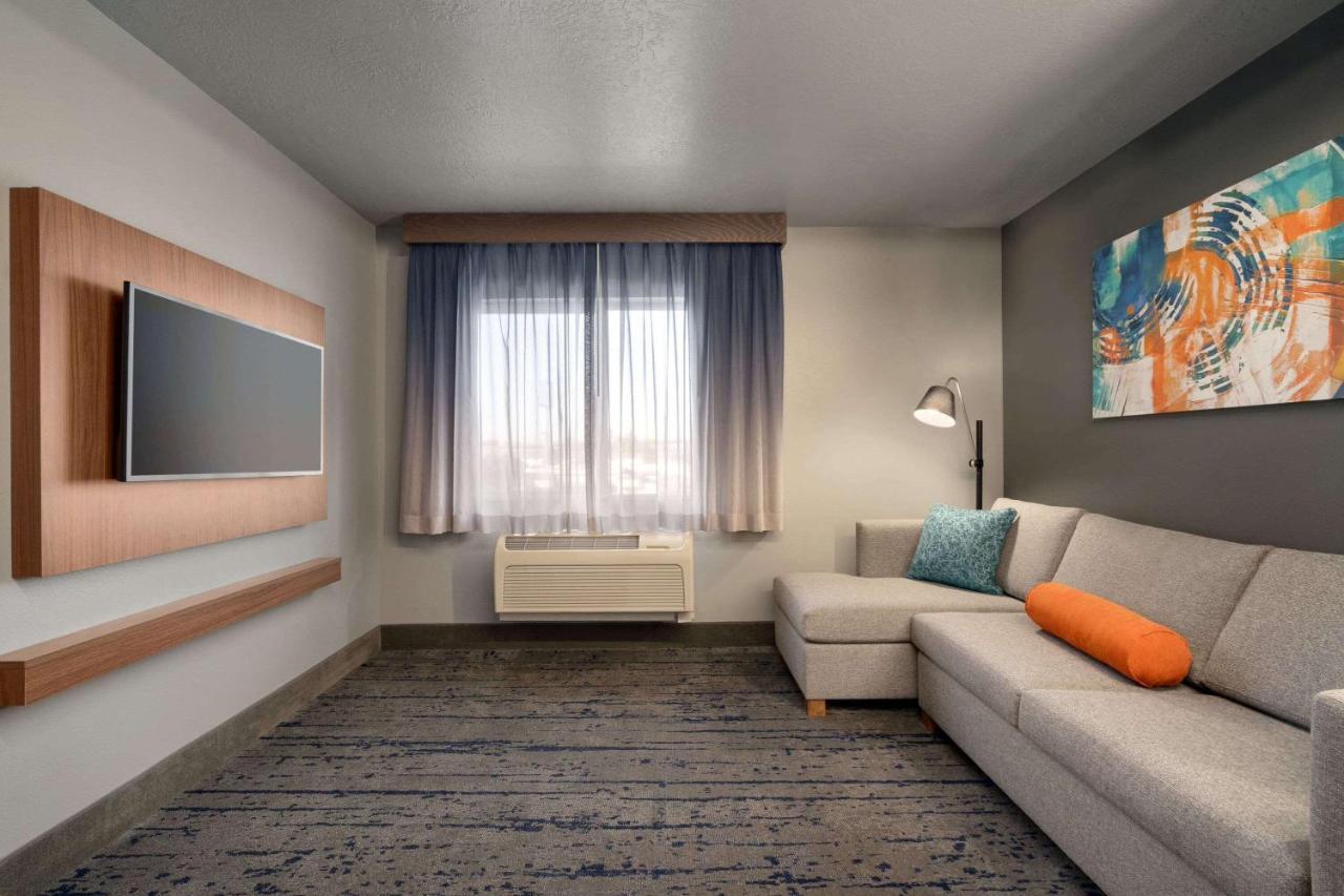 La Quinta Inn & Suites By Wyndham Springfield Luaran gambar