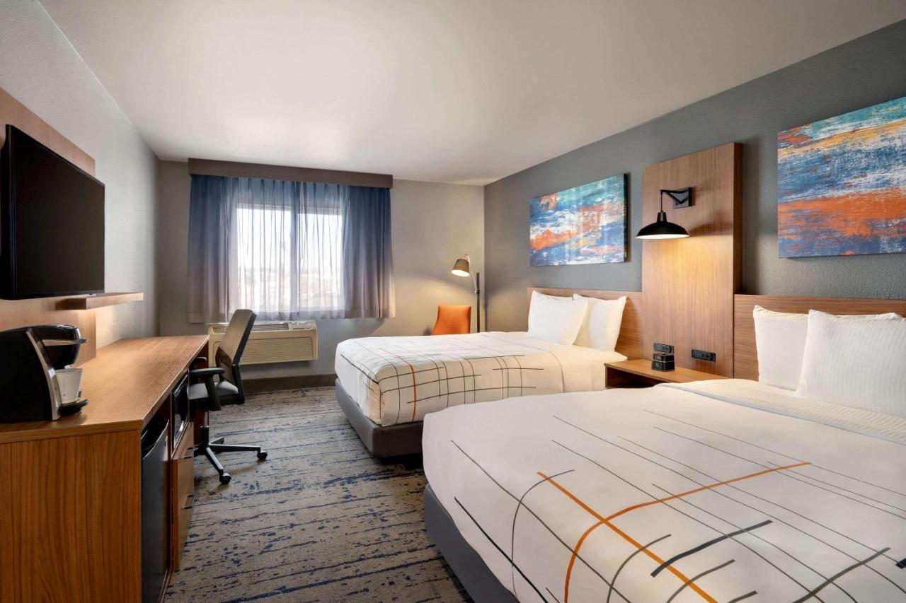 La Quinta Inn & Suites By Wyndham Springfield Luaran gambar