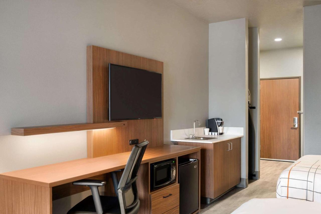 La Quinta Inn & Suites By Wyndham Springfield Luaran gambar