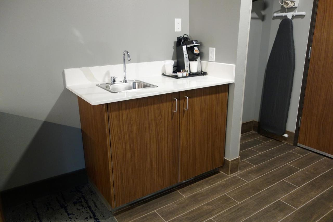 La Quinta Inn & Suites By Wyndham Springfield Luaran gambar